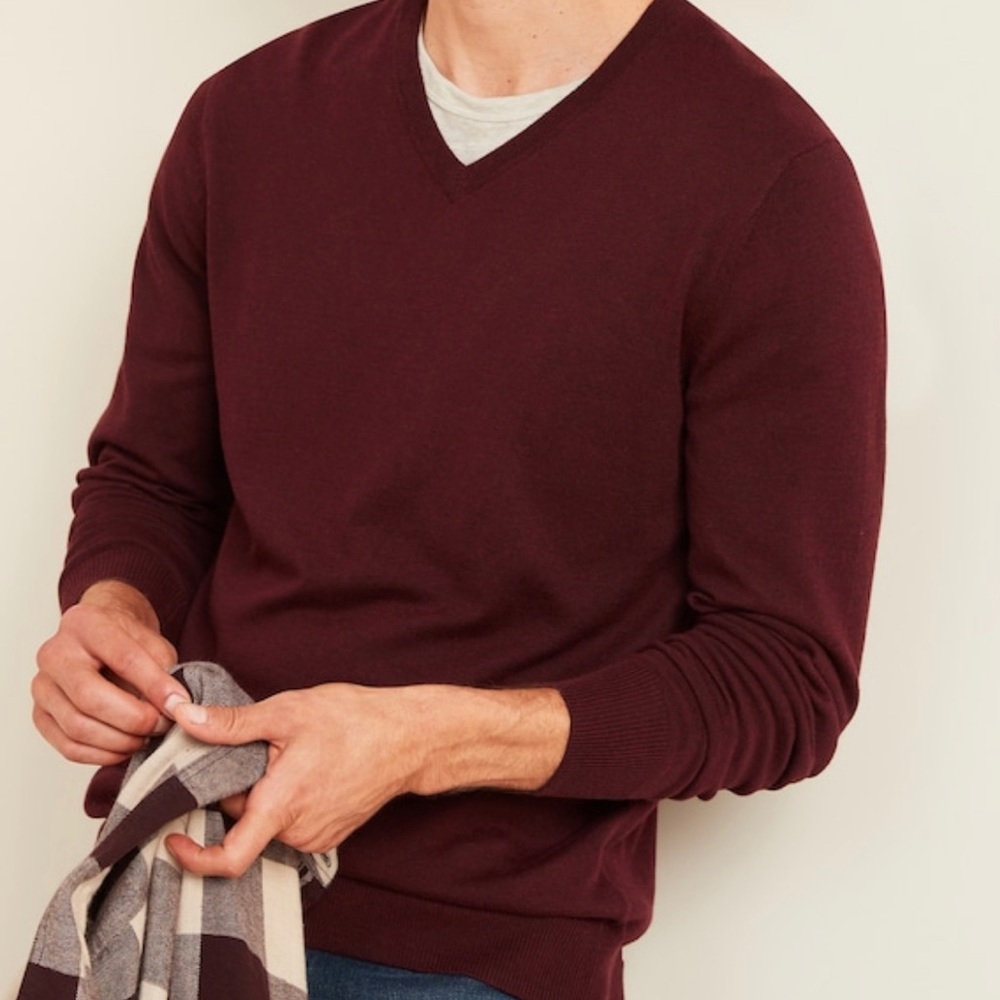 Old Navy XL Men’s V Neck Sweater Maroon Jive Gray washed once!